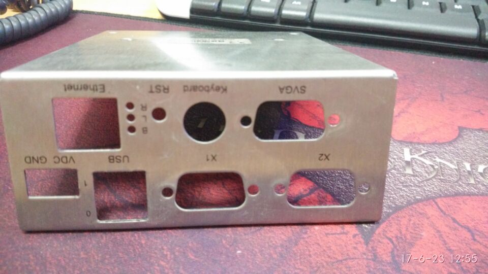 求助：D SUB 安装面板的孔位图CAD模块图纸